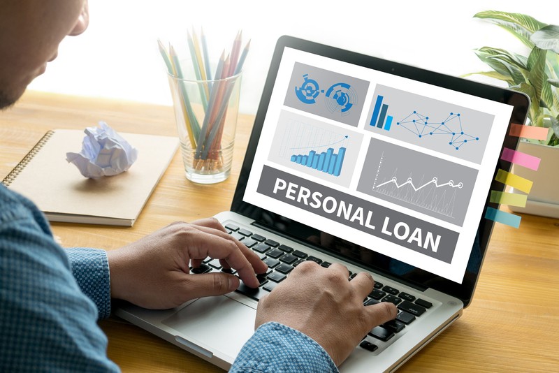 A borrower in need of personal loan is searching for the best cash loan in Singapore