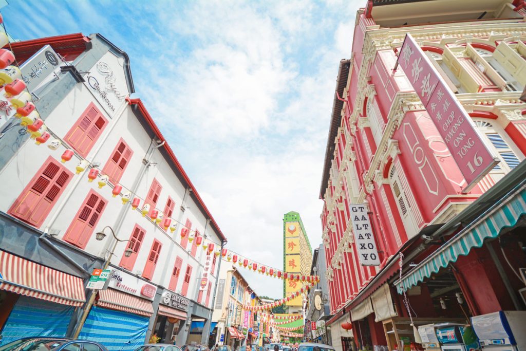 Chinatown in Singapore is home to the best list of money lenders with attractive loans